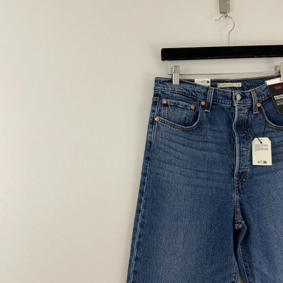 Levi's Dark Wash Denim Ribcage Straight Jeans Size 30 - Picture 5 of 6